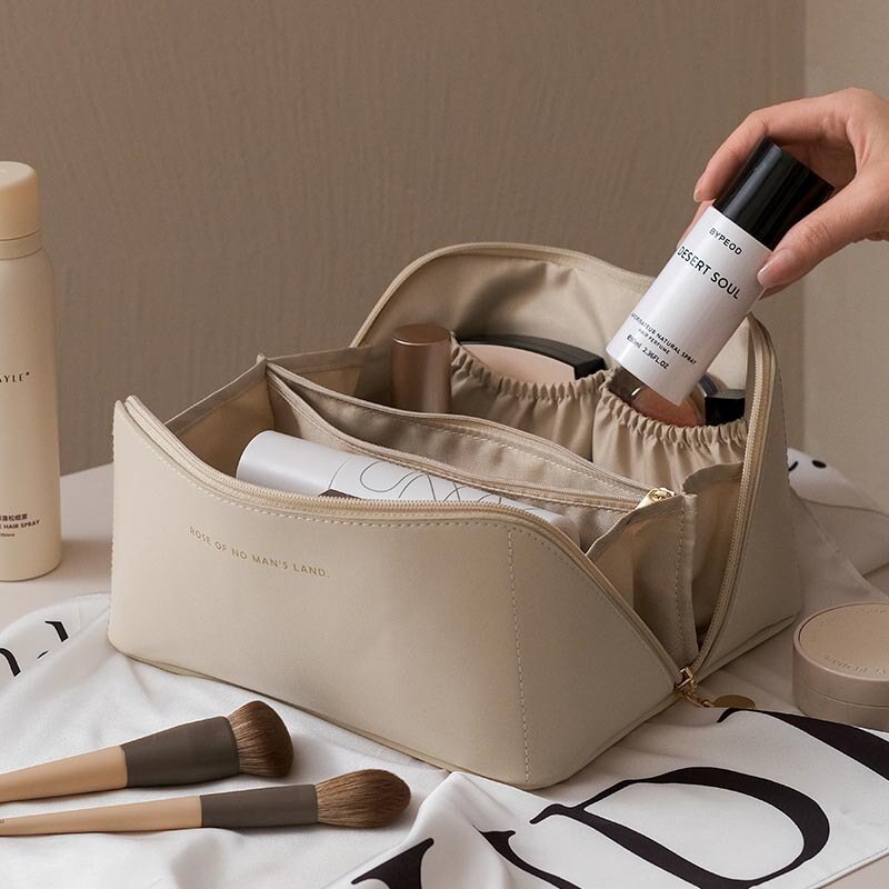 LuxeClean Makeup Bag