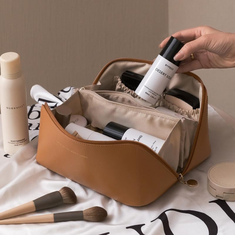 LuxeClean Makeup Bag
